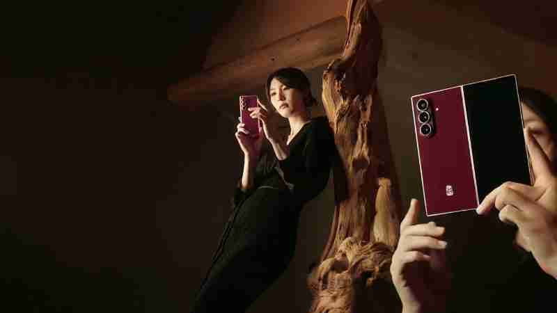 Samsung W26 Promotional Video - The Blend of Black and Gold - Digital concept art for illustrative purpose, tags: mit und für - Monok